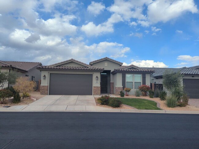 property at 204 W Green Jade Dr