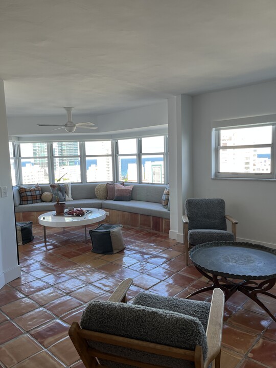 1881 Washington Ave, Unit 16E in Miami Beach, FL - Building Photo