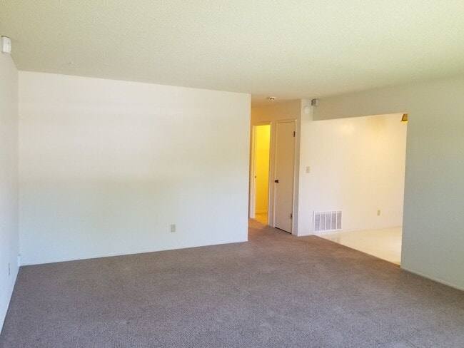 2312 Temple Dr in Davis, CA - Building Photo - Building Photo