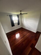 5200 Adams St in Hollywood, FL - Building Photo - Building Photo