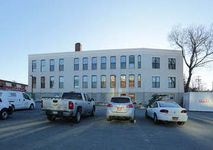 487 Nott St in Schenectady, NY - Building Photo - Building Photo