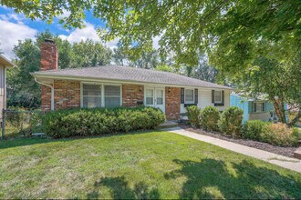 505 E 90th Terrace in Kansas City, MO - Building Photo - Building Photo