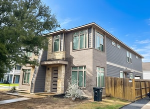 308 Poplar St in College Station, TX - Building Photo - Building Photo