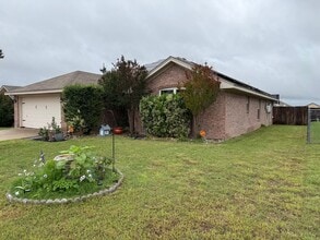 4400 Esta Lee Ave in Killeen, TX - Building Photo - Building Photo