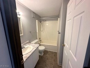 1830 Adams Ln in Zanesville, OH - Building Photo - Building Photo