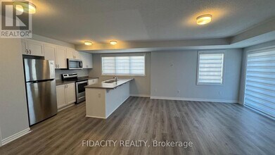 173 Anthracite Private in Ottawa, ON - Building Photo - Building Photo