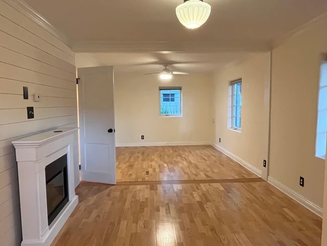 821 S Henderson St in Bloomington, IN - Foto de edificio - Building Photo