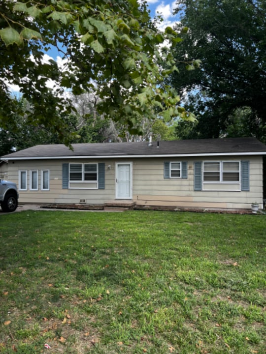 3526 S Downtain St in Wichita, KS - Building Photo