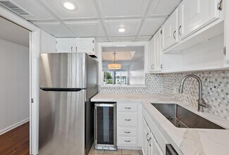 155 Yacht Club Dr in North Palm Beach, FL - Building Photo - Building Photo