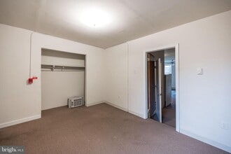 1534 S 4th St in Philadelphia, PA - Building Photo - Building Photo