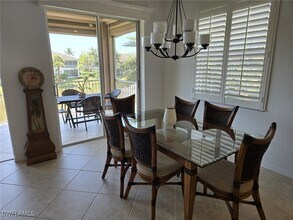 5095 Yacht Harbor Dr in Naples, FL - Building Photo - Building Photo