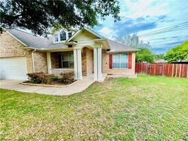 2200 Lou John St in Austin, TX - Building Photo