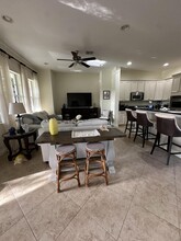 834 Madison Ct in Palm Beach Gardens, FL - Building Photo - Building Photo