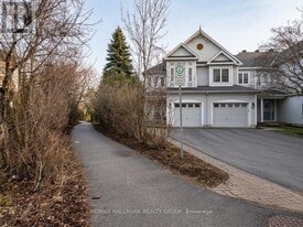 95 Hemlo Crescent in Ottawa, ON - Building Photo