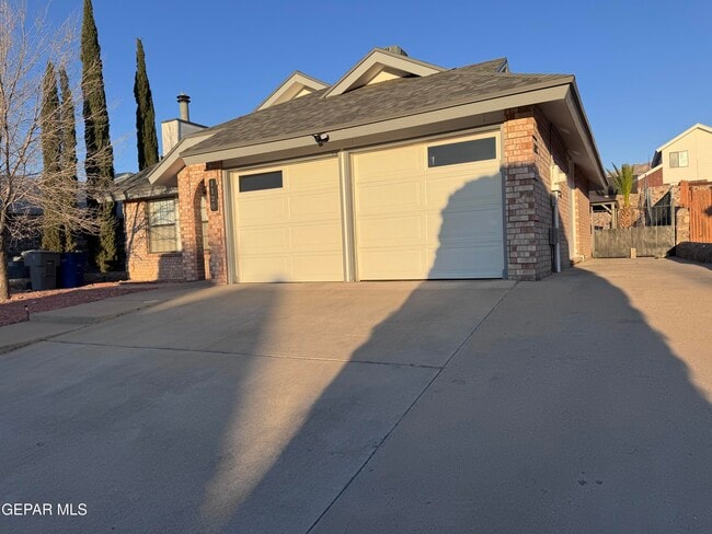 1128 Will Rand Dr in El Paso, TX - Building Photo - Building Photo