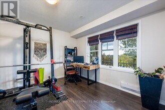 3002 Preserve Dr in Oakville, ON - Building Photo - Building Photo