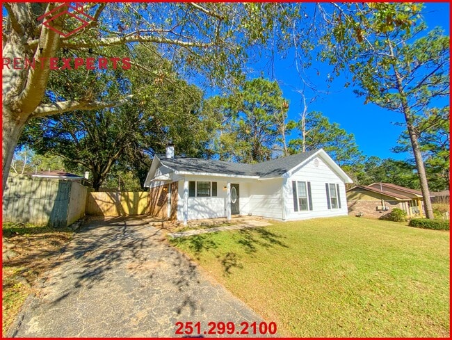 1075 Seven Hills Curve S in Mobile, AL - Building Photo - Building Photo