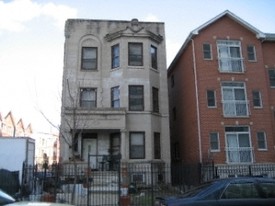 4867 N Winthrop Ave Apartments