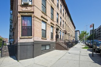 6 Convent Ave in New York, NY - Building Photo - Building Photo