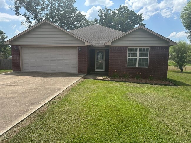 property at 469 Maggie Loop