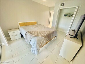 909 SW 47th Terrace in Cape Coral, FL - Building Photo - Building Photo