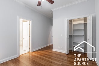 1533 W Warren Blvd, Unit 407 in Chicago, IL - Foto de edificio - Building Photo