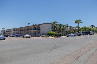 Yacht Club Condominiums in San Diego, CA - Building Photo - Building Photo