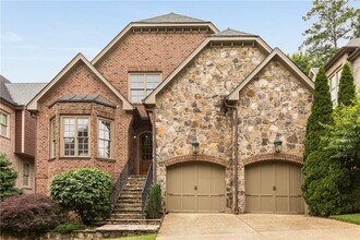 1772 Buckhead Valley Ln NE in Atlanta, GA - Building Photo - Building Photo