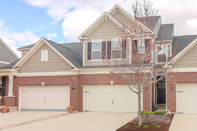 property at 169 Waverly Ct