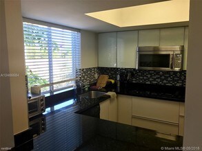 7728 Abbott Ave-Unit -Apt 302 in Miami Beach, FL - Building Photo - Building Photo