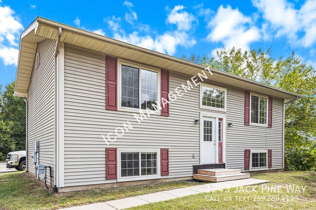 1243 Jack Pine Way