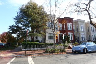 835 11th St NE in Washington, DC - Building Photo