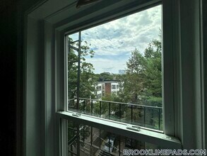 1063 Beacon St in Brookline, MA - Building Photo - Building Photo