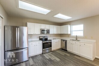 8842 Story Dr in Camby, IN - Foto de edificio - Building Photo