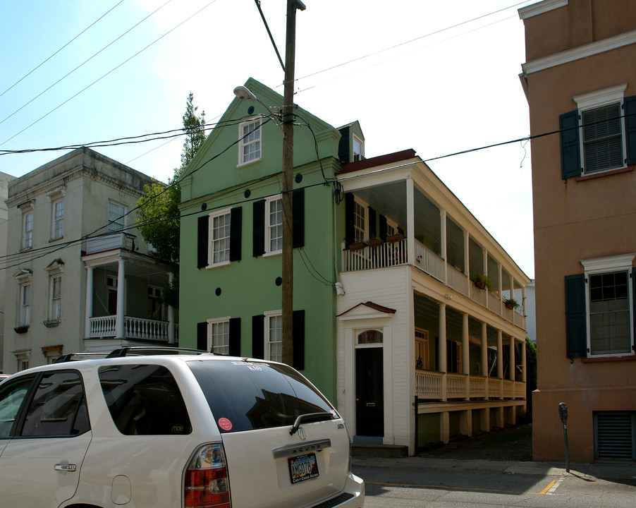 77 Society St in Charleston, SC - Foto de edificio