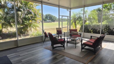 2407 Pier Dr in Ruskin, FL - Building Photo - Building Photo