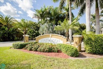 741 N Pine Island Rd-Unit -305 in Plantation, FL - Building Photo - Building Photo