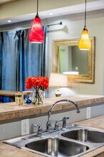 902 Marquette Ave NW in Albuquerque, NM - Building Photo - Building Photo