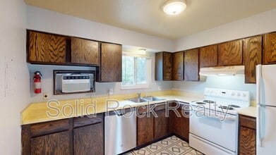 345 Gahart Dr in Colorado Springs, CO - Building Photo - Building Photo
