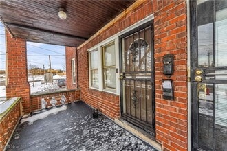 54 W Grace St in Bedford, OH - Building Photo - Building Photo