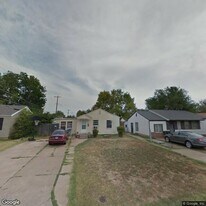 521 E Ercoupe Dr in Midwest City, OK - Building Photo