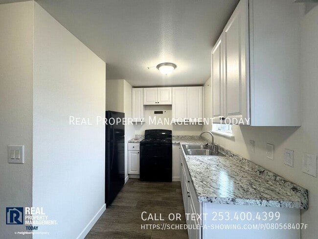 14440 34th Ave S in Tukwila, WA - Building Photo - Building Photo