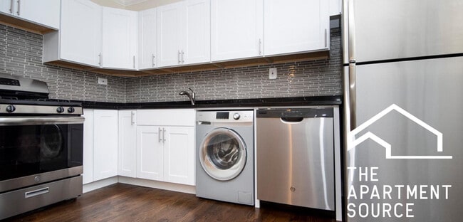 property at 2129 N Dayton St