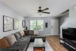 29 Gatewood Way in Columbia, SC - Building Photo