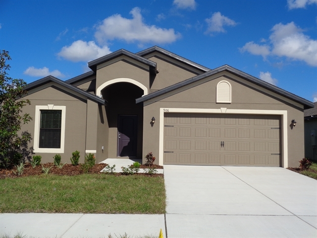 906 Wynnmere Walk in Ruskin, FL - Building Photo