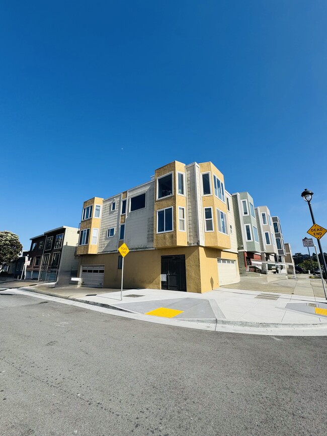 property at 595 Duncan St