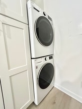 1849 S Bentley Ave in Los Angeles, CA - Building Photo - Building Photo