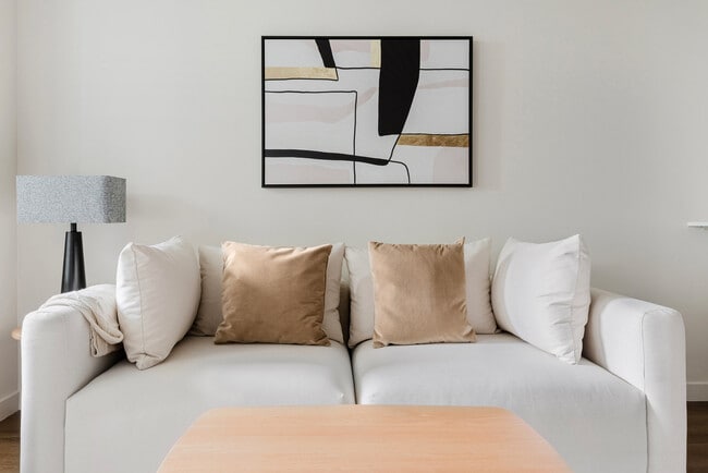 2333 Calle Del Mundo in Santa Clara, CA - Foto de edificio - Building Photo