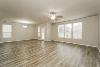 20107 Silver Strm in San Antonio, TX - Building Photo - Building Photo