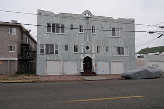 2697 Havenscourt Blvd in Oakland, CA - Building Photo - Building Photo